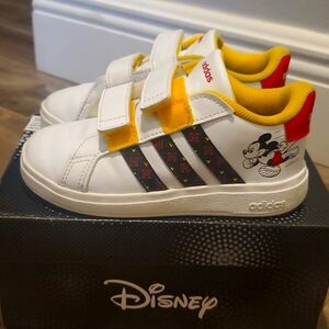 Grand Court Mickey Toddler